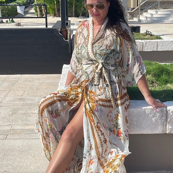 CREAM ROBE/KAFTAN/KIMONO WITH FLORAL PRINT - Picture 3 of 10